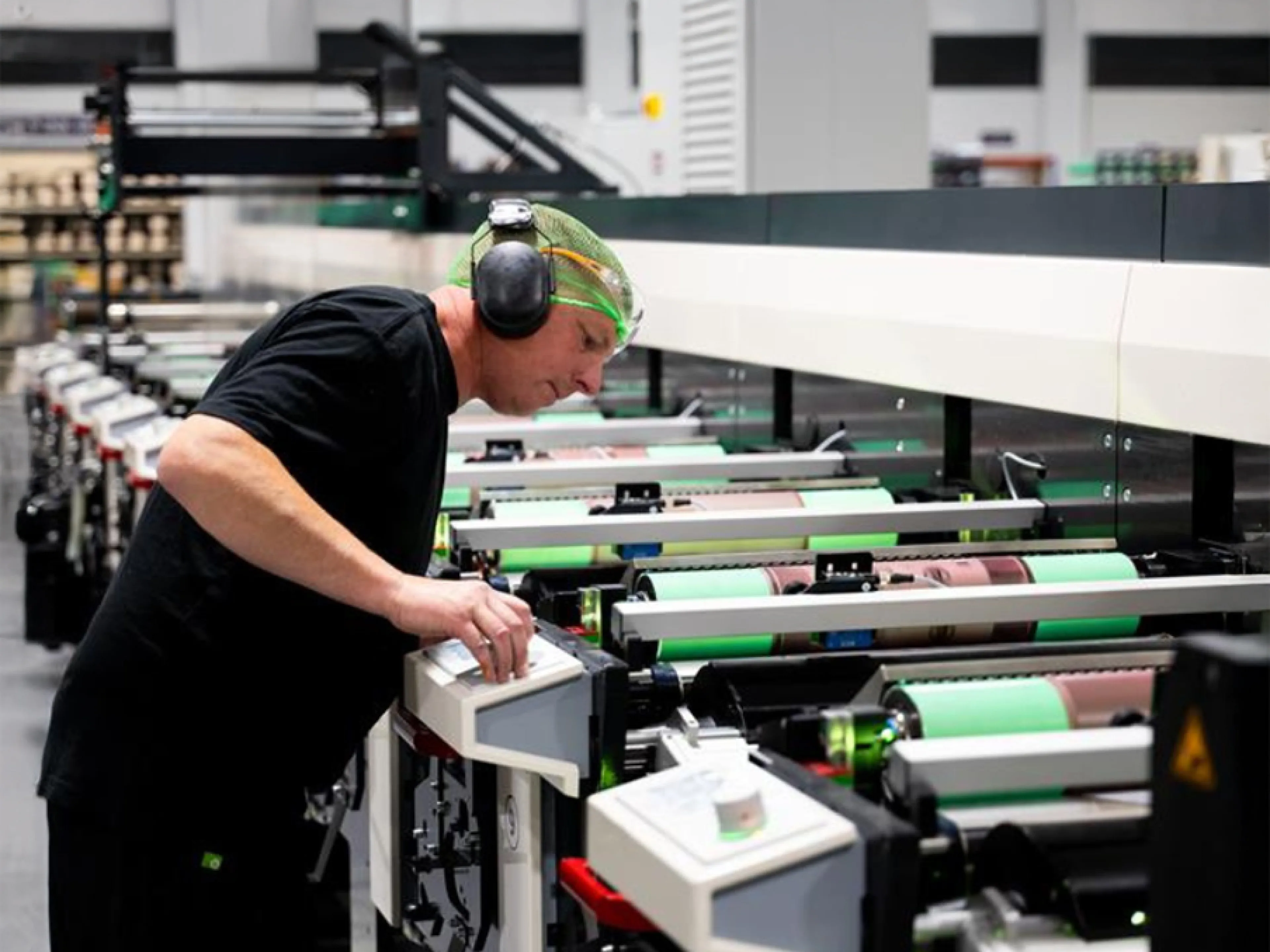 Coveris’ new MPS press investment at its dedicated linerless label manufacturing facility, Photo: Coveris Coveris new MPS press investment at its dedicated linerless label manufacturing facility.