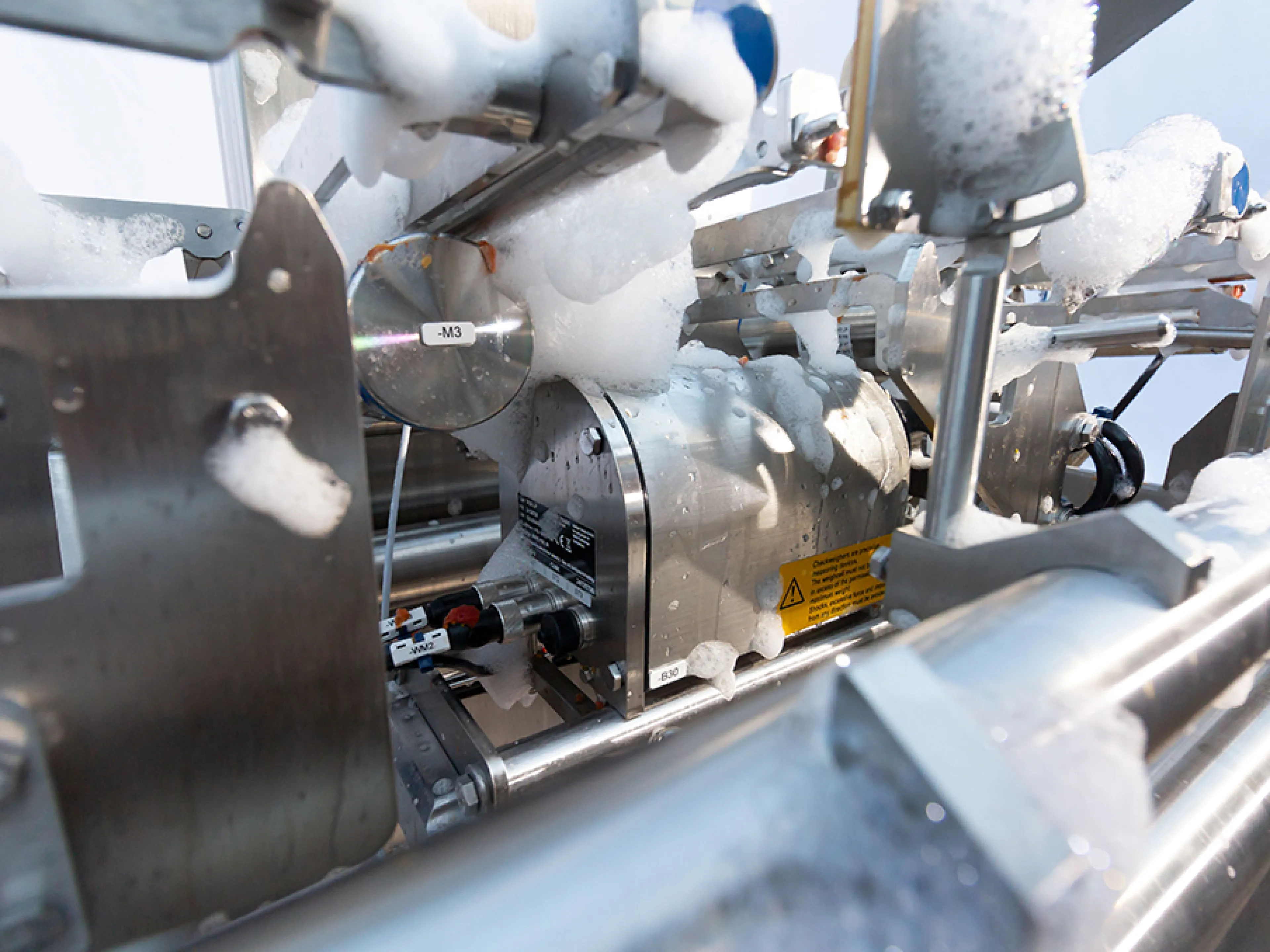 Hygienic design: Sophisticated product inspection systems not only support legal requirements, but can also pave the way for smarter, leaner, and more resilient production processes. Photo: Mettler Toledo Hygienic design: Sophisticated product inspection systems not only support legal requirements, but can also pave the way for smarter, leaner, and more resilient production processes
