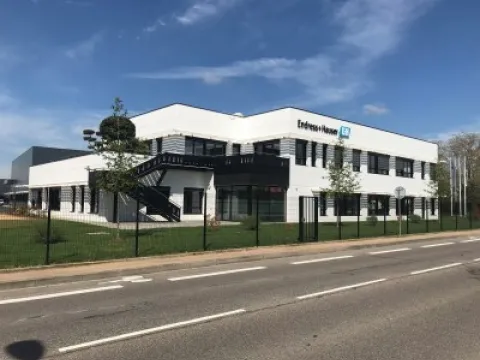 Advanced analysis: Endress+Hauser expands competence center in Lyon