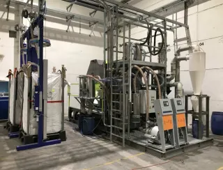 The mobile sorting platform from Sesotec is ready for immediate use and seamlessly integrates into any production environment thanks to its compact design